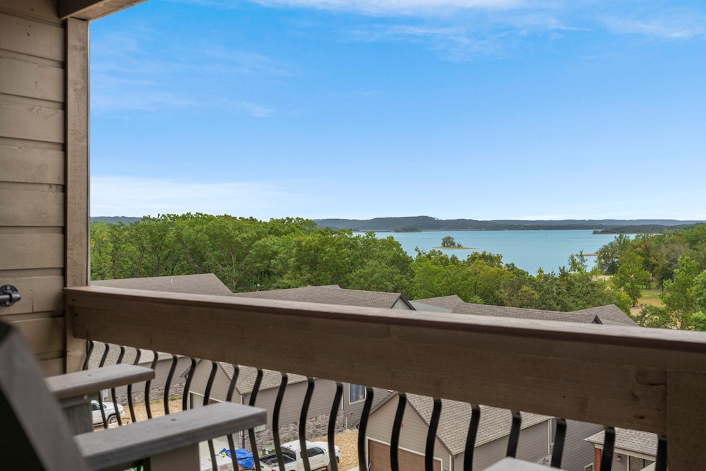 Table Rock Resorts at Indian Point - photo 837