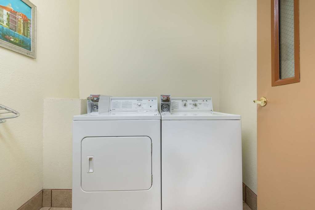 Super 8 by Wyndham Abilene South - photo 14