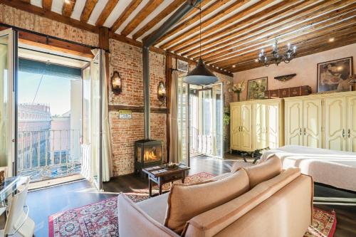 1851: Exceptional 19th century studio in Madrid — 4-Star Luxury Hotel in Madrid, Spain