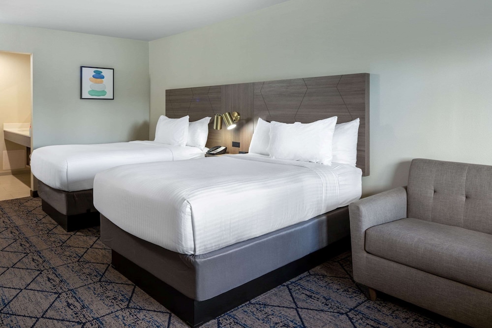 Ramada by Wyndham Modesto Yosemite Area - photo 24