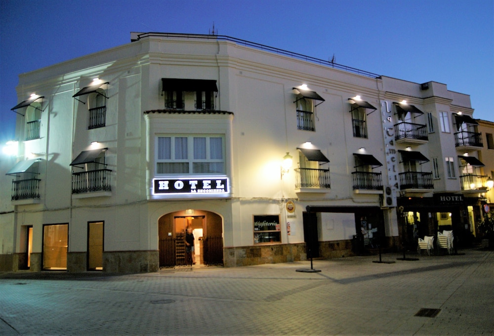 Hotel La Encomienda — Moraleja — photo 2