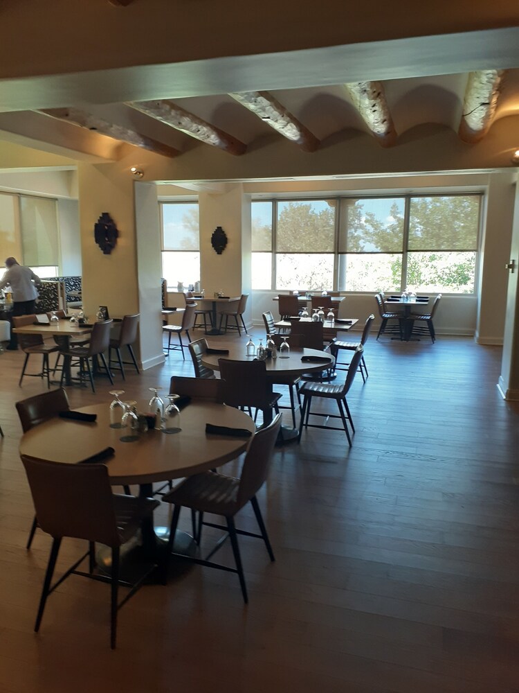 Sheraton Albuquerque Airport Hotel - photo 22