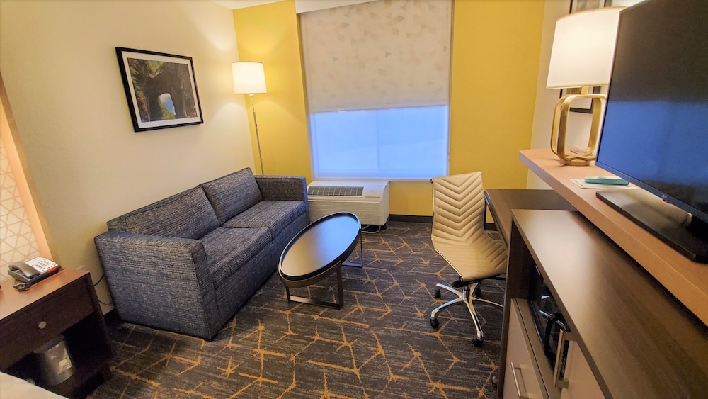 Holiday Inn Staunton Conference Center by IHG - photo 36