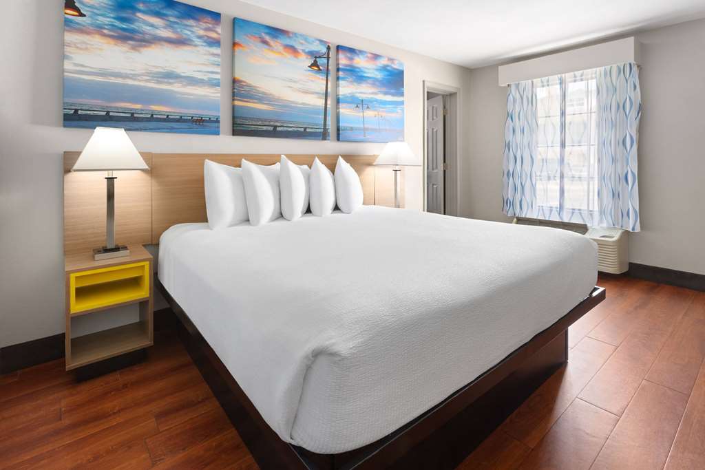 Days Inn by Wyndham Americus - photo 27