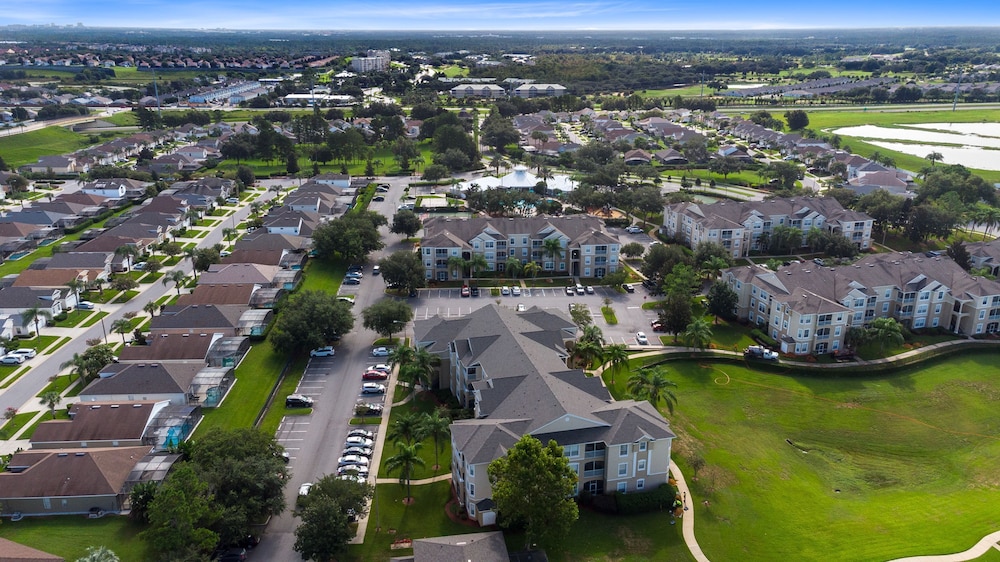 Amazing Resort 2 bed Condo Close to Disney - photo 22