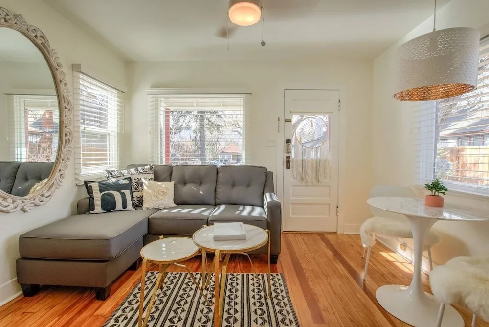 1bdcute Tiny Housenear Olympic Training Center in Colorado Springs, United States