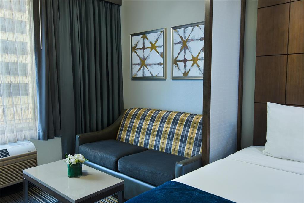 Oxford Suites Downtown Spokane - photo 8