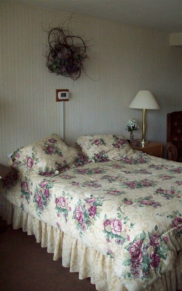 The Plaza Motel — Bryan