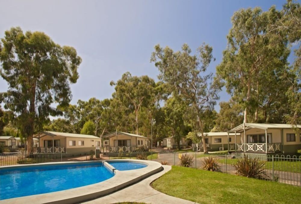 BIG4 Crystal Brook Tourist Park — hotel in Doncaster East