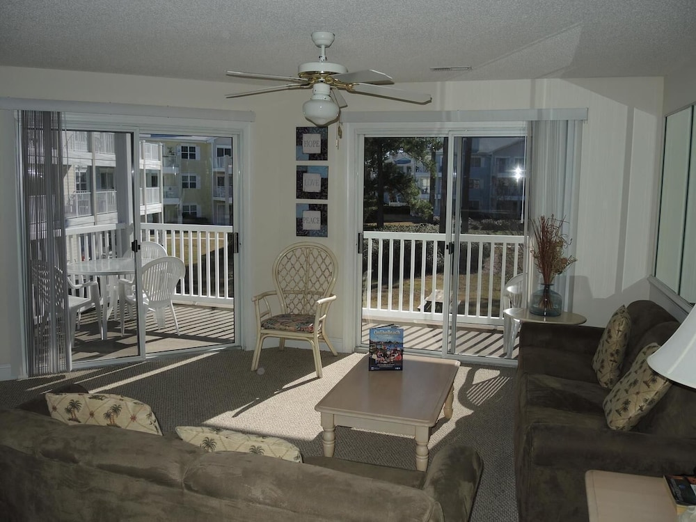 Family Friendly Condo 1504M with Resort Golf Course Onsite by RedAwning - photo 2