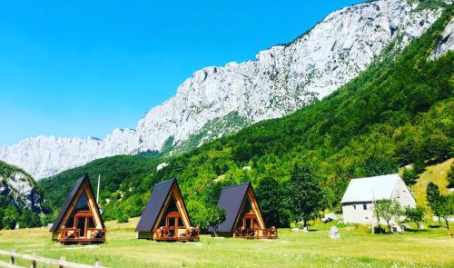 Etno Cottages Komarnica Authentic Peaceful Mountain Getaway in Savnik, Montenegro