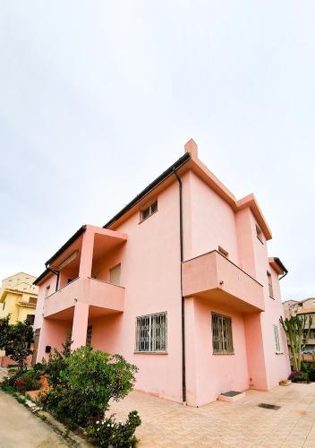 LaureLiving Holiday Home Residenza Turati — 4-Star Luxury Hotel in La Maddalena, Italy
