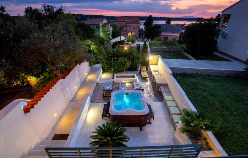 4 Bedroom Amazing Home In Barbat — 5-Star Luxury Hotel in Banjol, Croatia