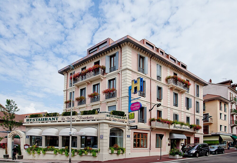 Grand Hotel Du Parc — hotel in Chambery