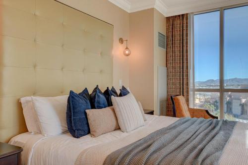 The Esme Suite At Mgm Signature 5 Min Walk From F1 Grandstand Located At Tower 2