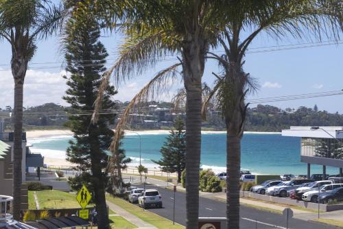 Surf & Turf Retreat — Mollymook — photo 5