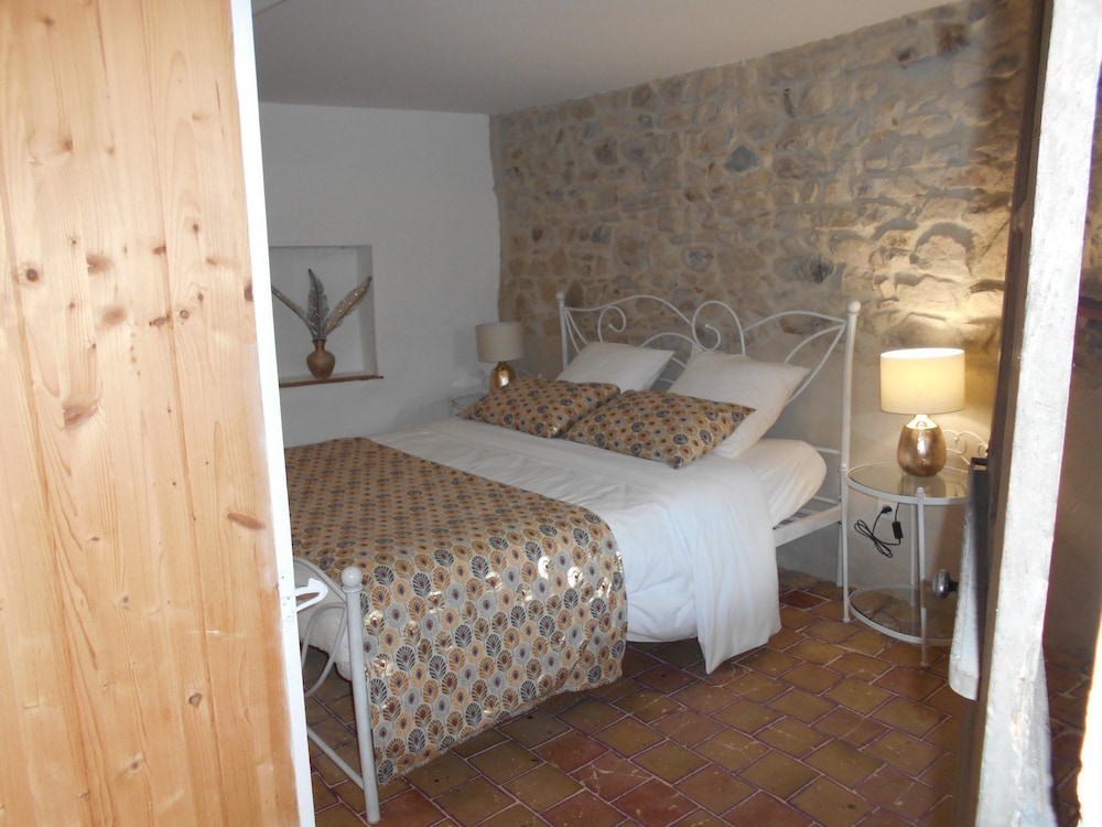 Domaine de la Fée licité — Beaujeu — photo 4