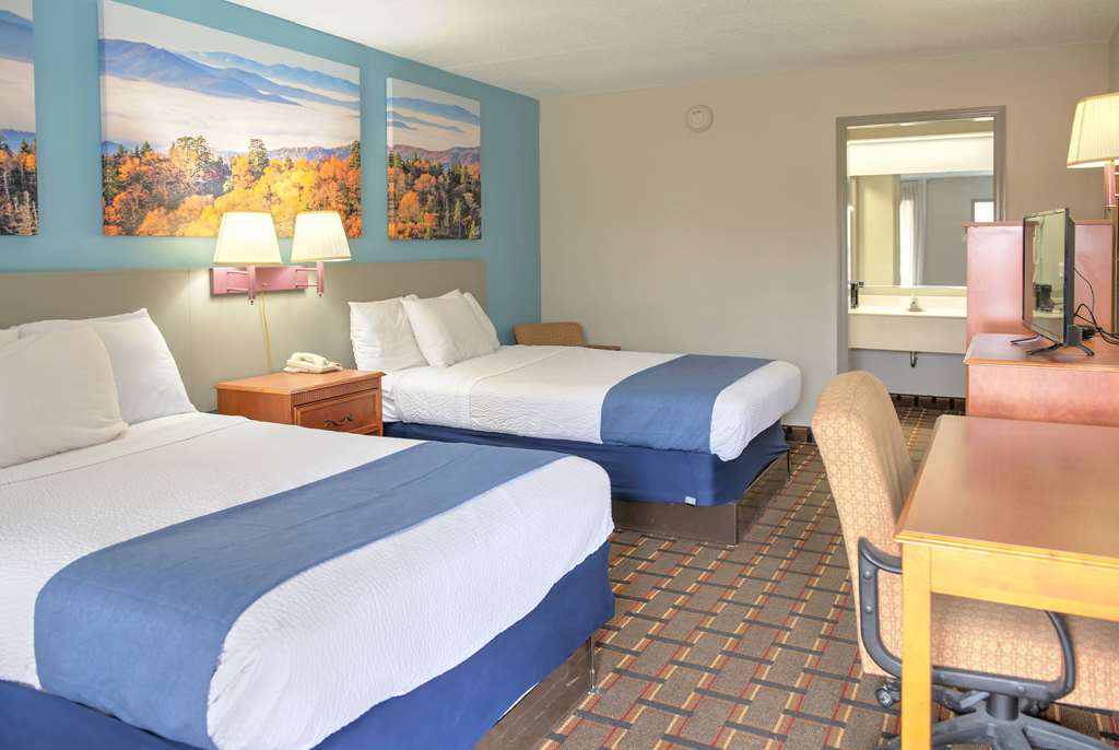 Days Inn by Wyndham Harriman - photo 12