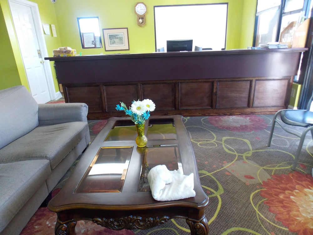 Augusta Best Inn - photo 5