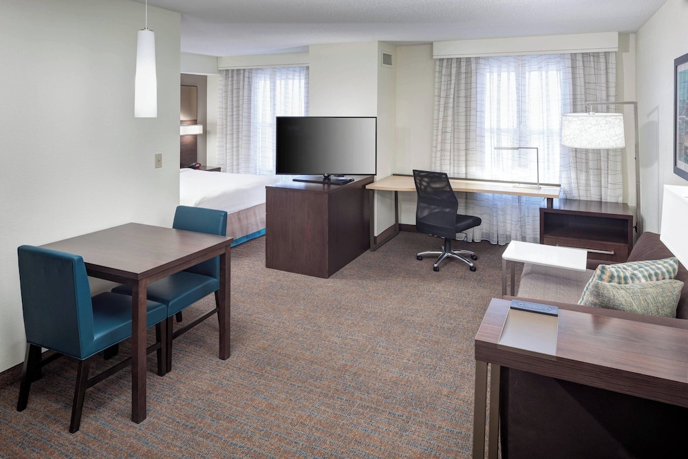 Residence Inn by Marriott Kansas City Country Club Plaza - photo 5