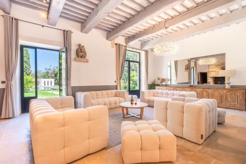 Luxueux domaine au cœur des alpilles in Fontvieille, France