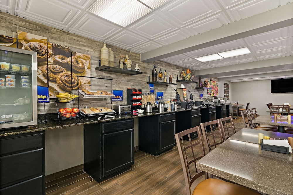 Best Western Windsor Suites - photo 38