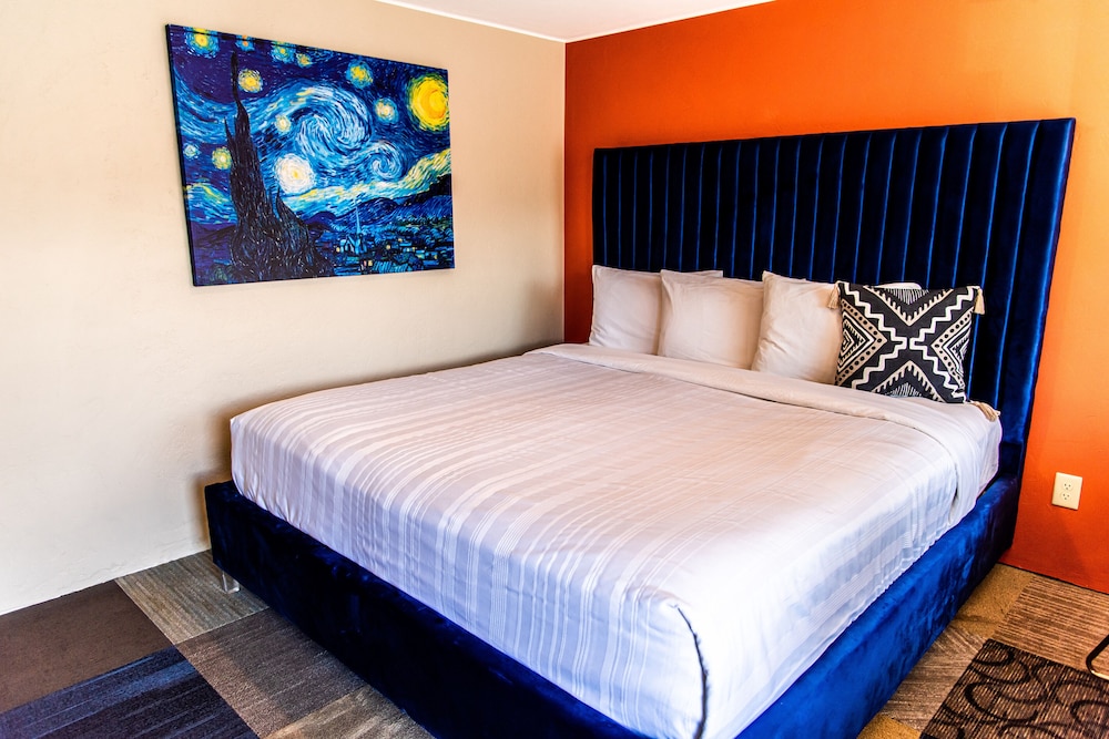 American Classic Inn - photo 12