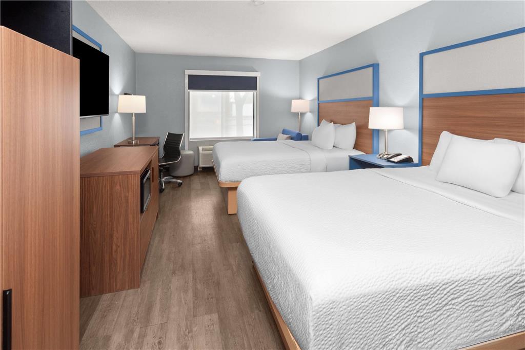 AmericInn by Wyndham Reedsburg - photo 23