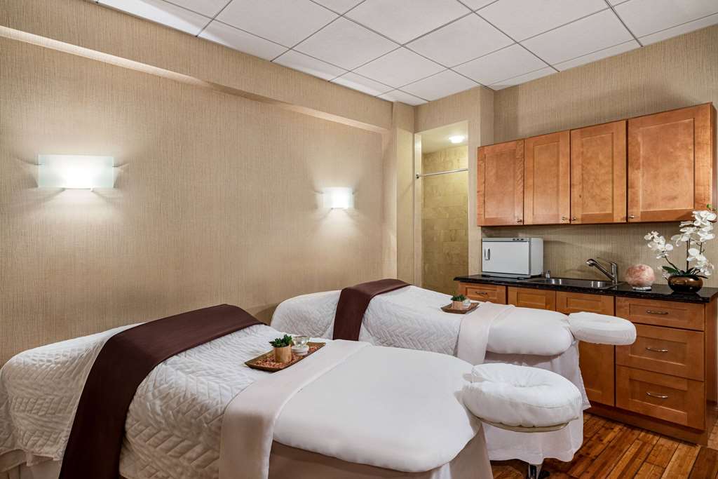 Viana Hotel and Spa Trademark Collection by Wyndham - photo 51