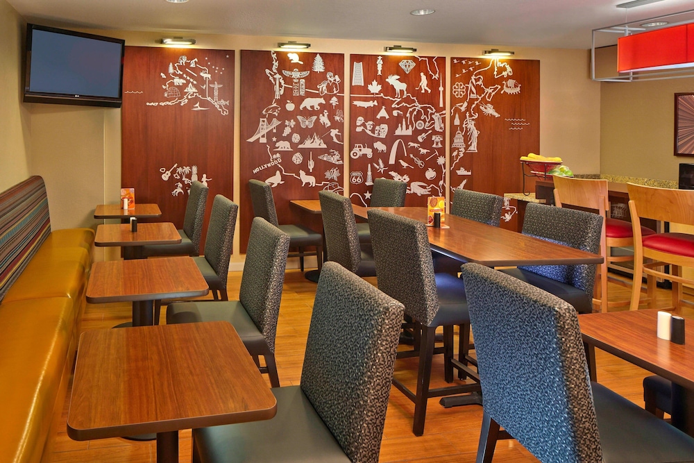 TownePlace Suites by Marriott Orlando East UCF Area - photo 14