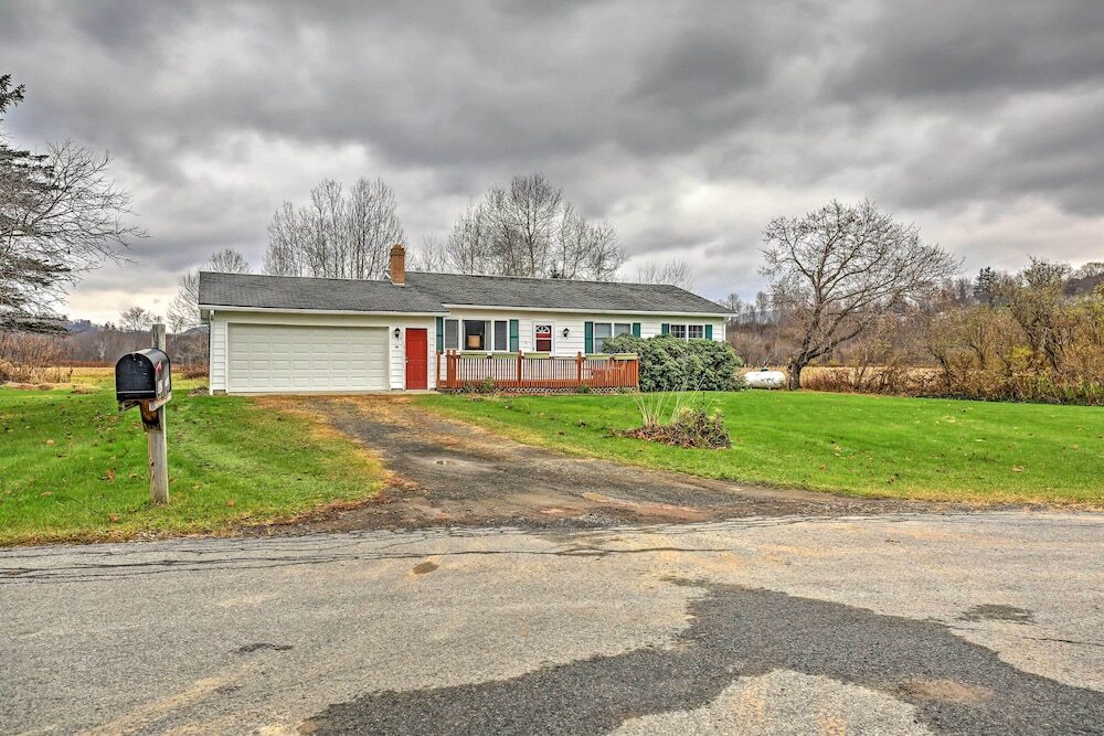 Serene Retreat 7 Mi to All Star Village — hotel in Oneonta