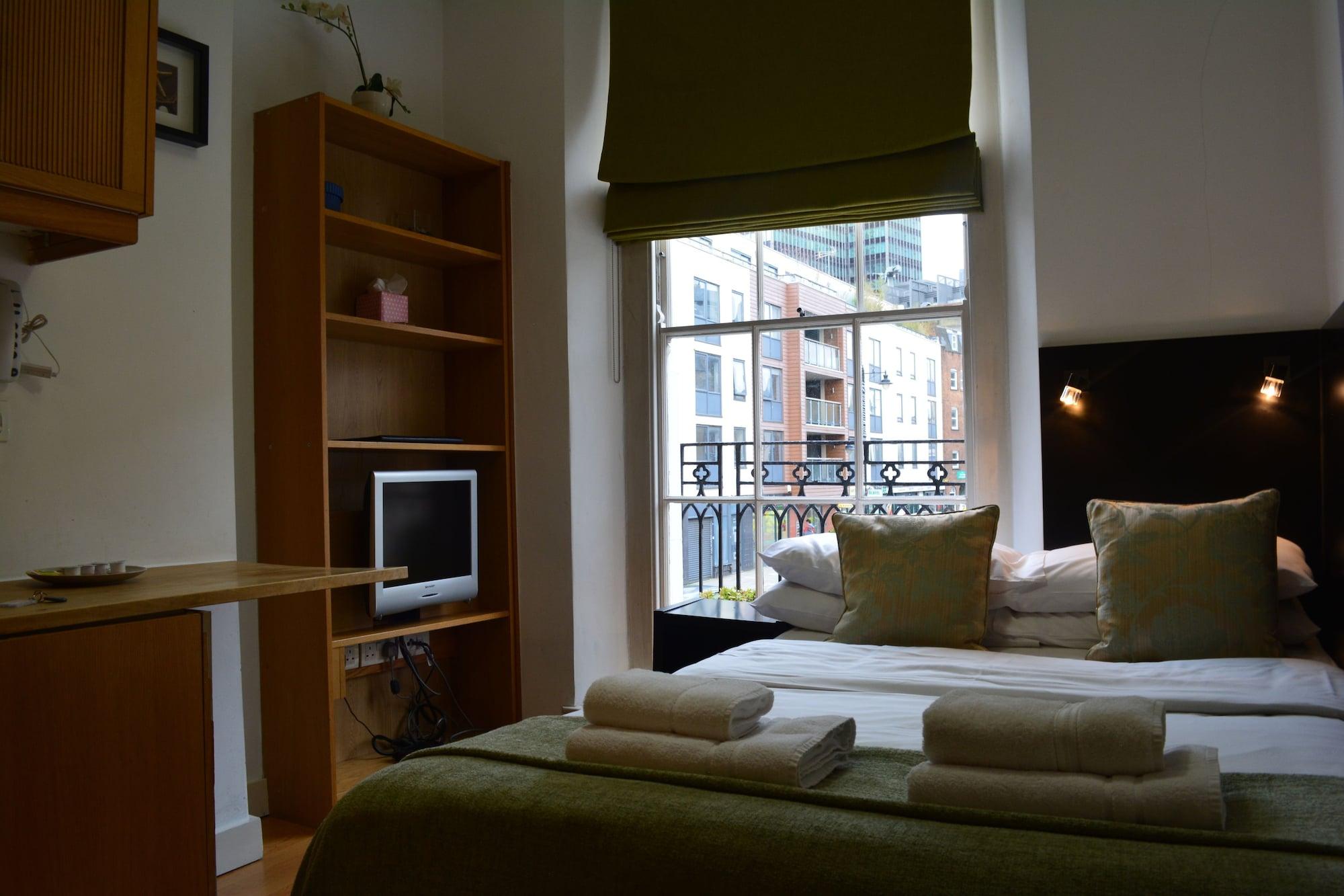 Studios 2 Let North Gower - last minute hotel in London