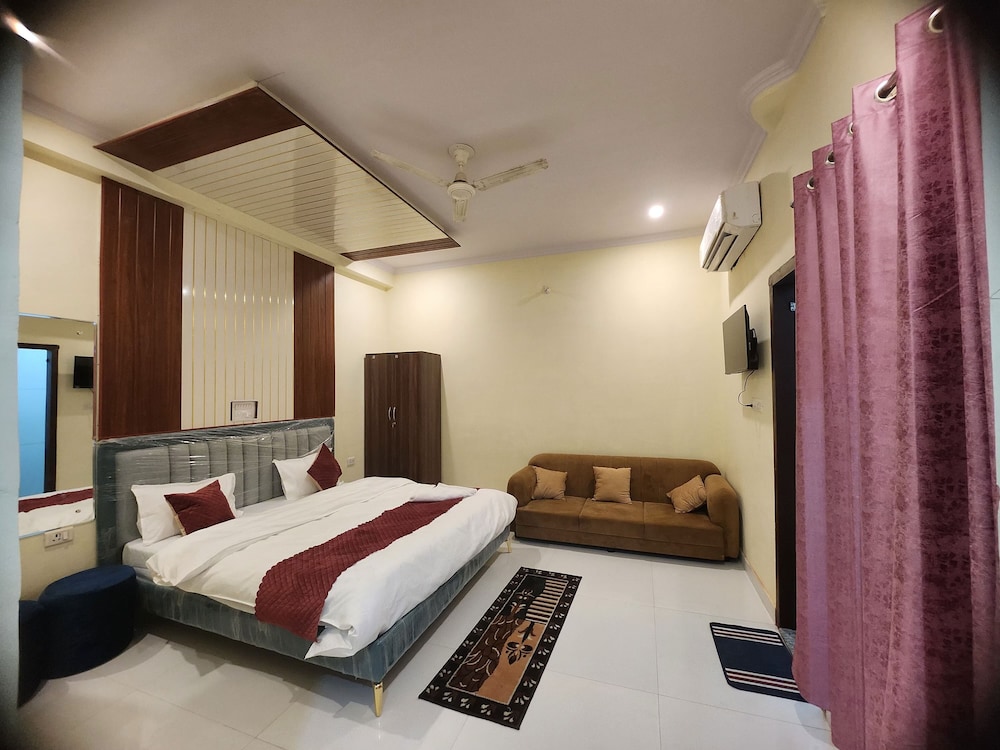 Hotel US Group - last minute hotel in Jaipur