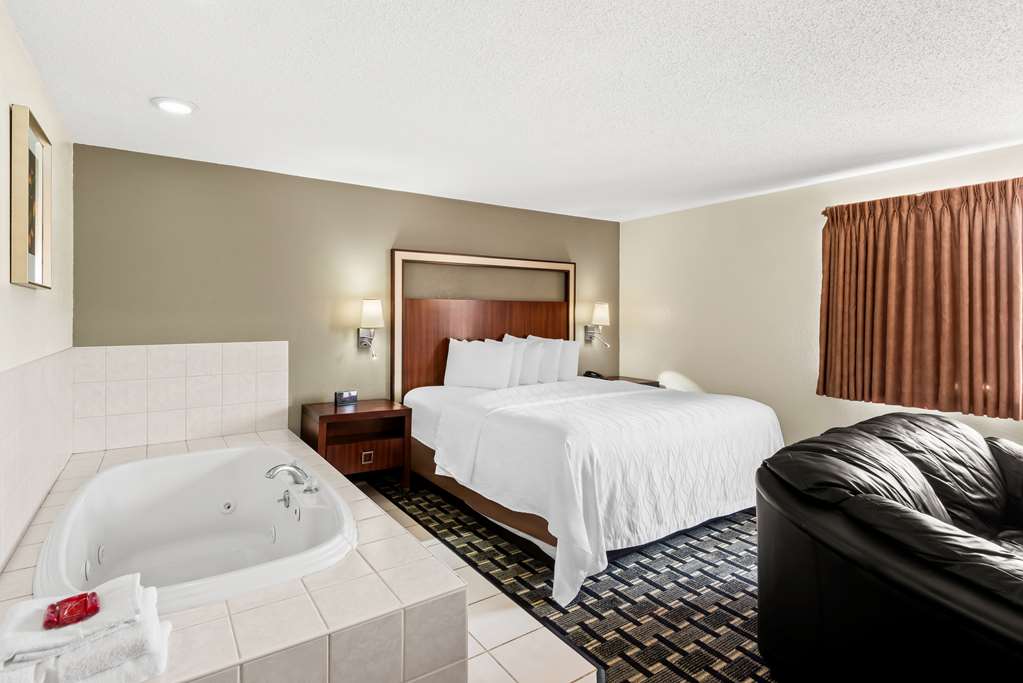 SureStay Hotel by Best Western Manchester - photo 19