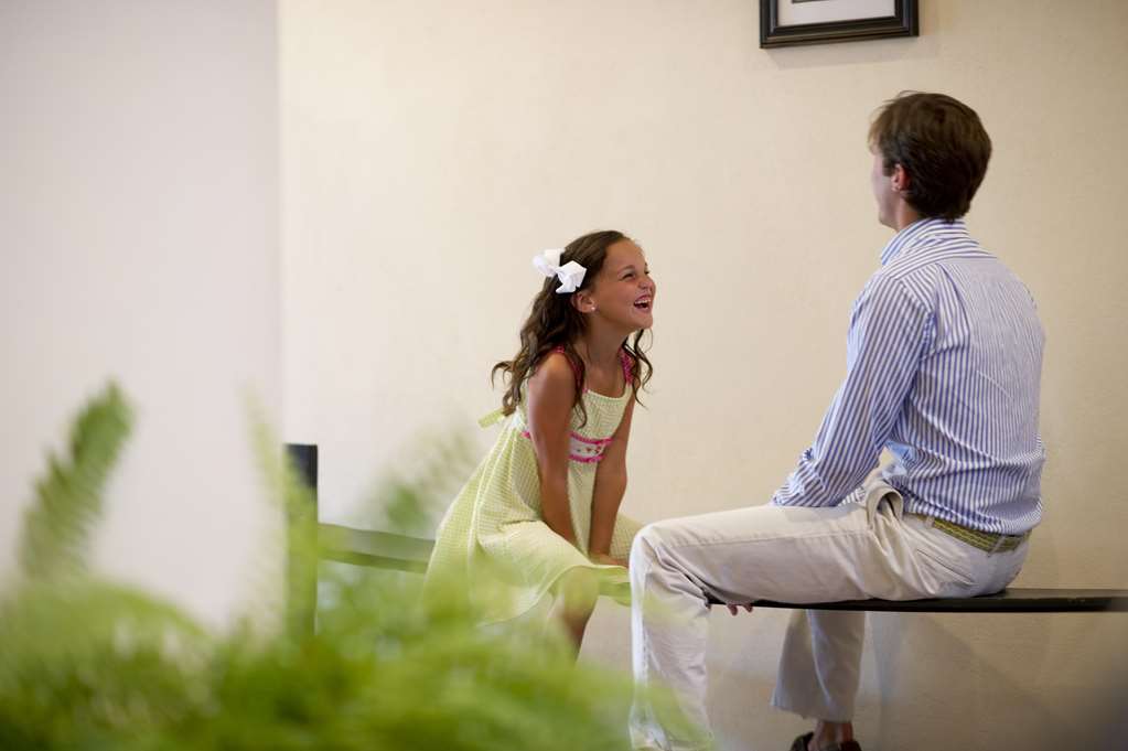 Kings Courtyard Inn - photo 17