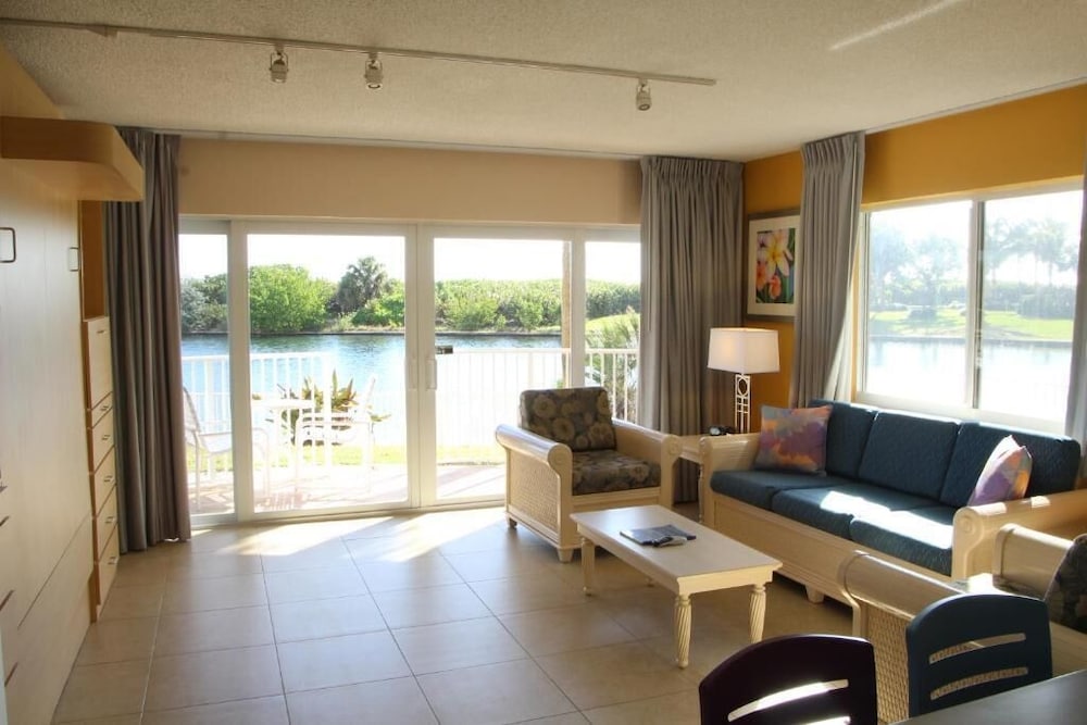Canada House Beach Club Resort - photo 11
