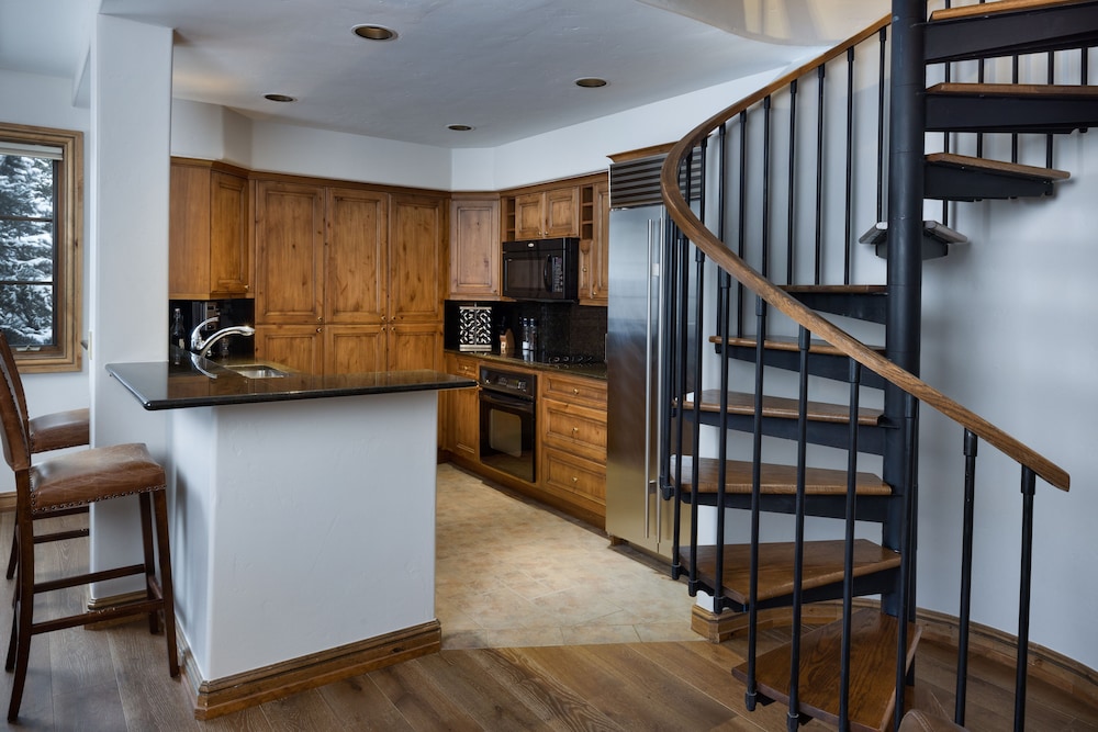 Gravity Haus Vail - photo 16