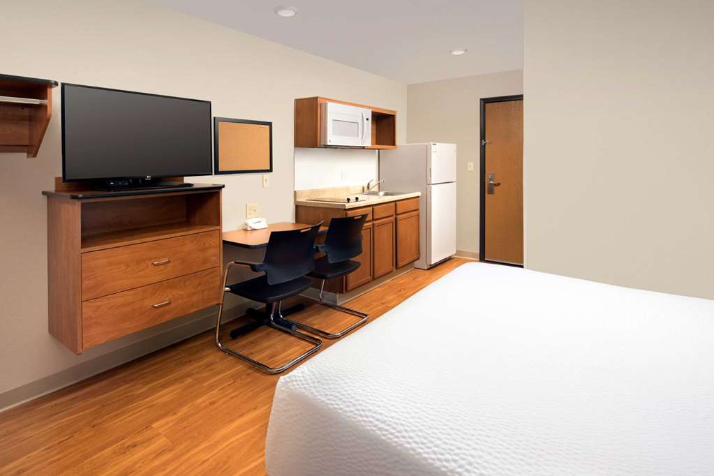 WoodSpring Suites San Angelo - photo 8