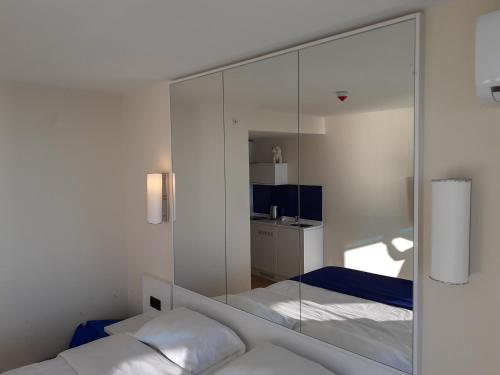 Only Front Sea View No Side View Wonderful Panorama High Floor Location Guarantee