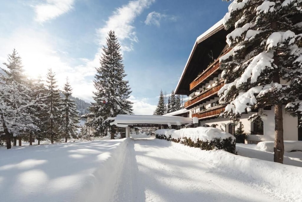 House of Hütter Wachtelhof Hotel & Spa in Maria Alm Am Steinernen Meer, Austria