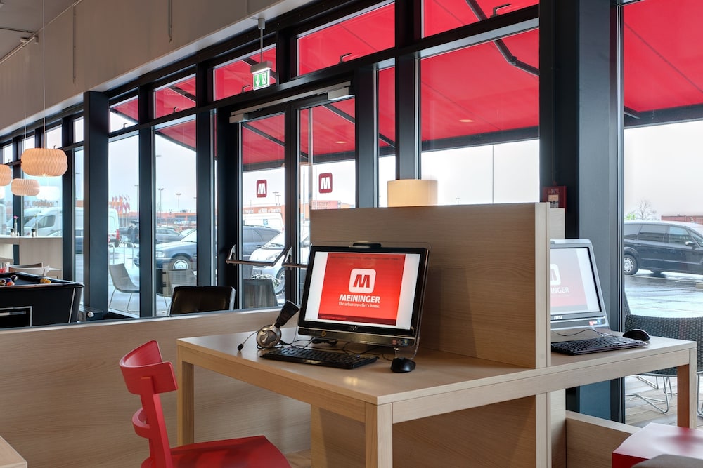 Check-in/Check-out Kiosk