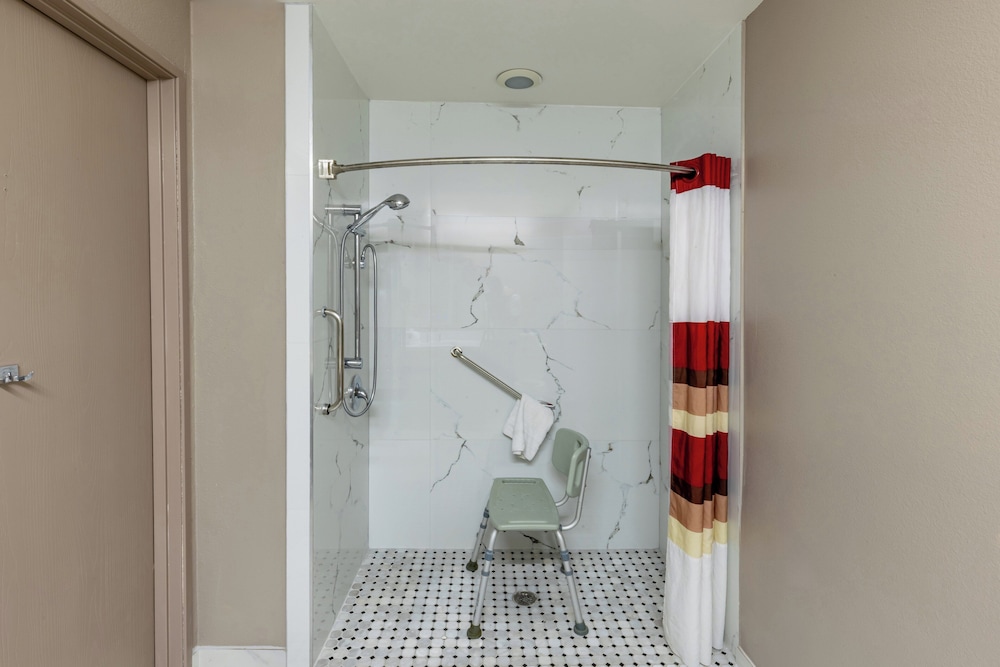 Red Roof Inn Pharr McAllen - photo 16