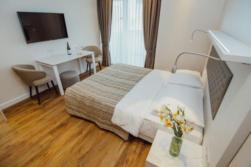 Viva beach Apartments in Alliance palace