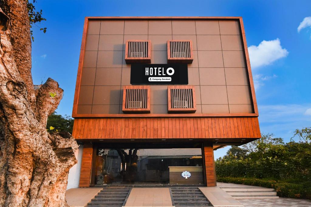 Super Hotel O Jamshedpur Near Burma Mines Formerly Hotel Square in Jamshedpur, India