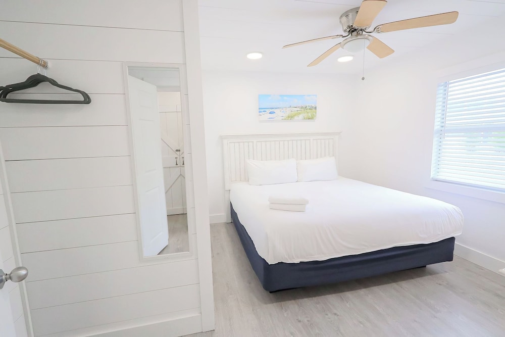 Siesta Key Beach Resort and Suites - photo 22