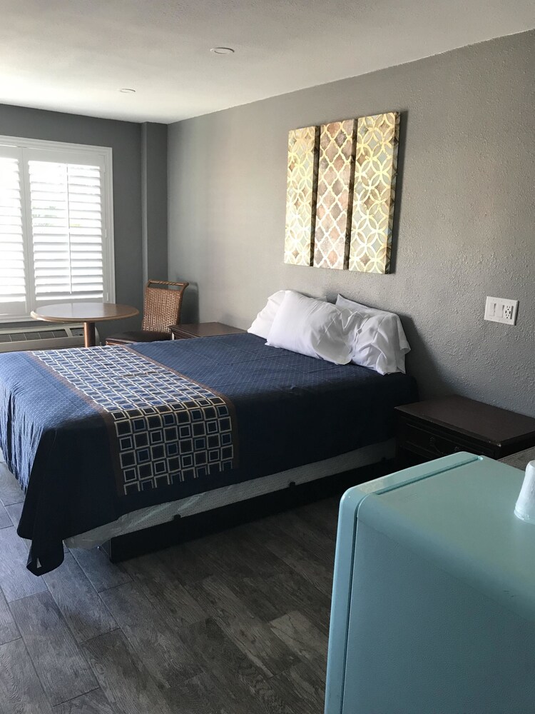 Best Ontario Inn - photo 6