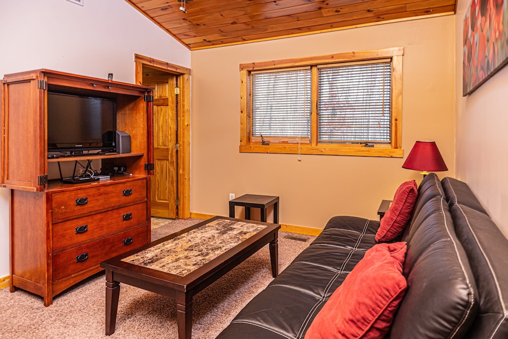 Donovan's Dacha - photo 25