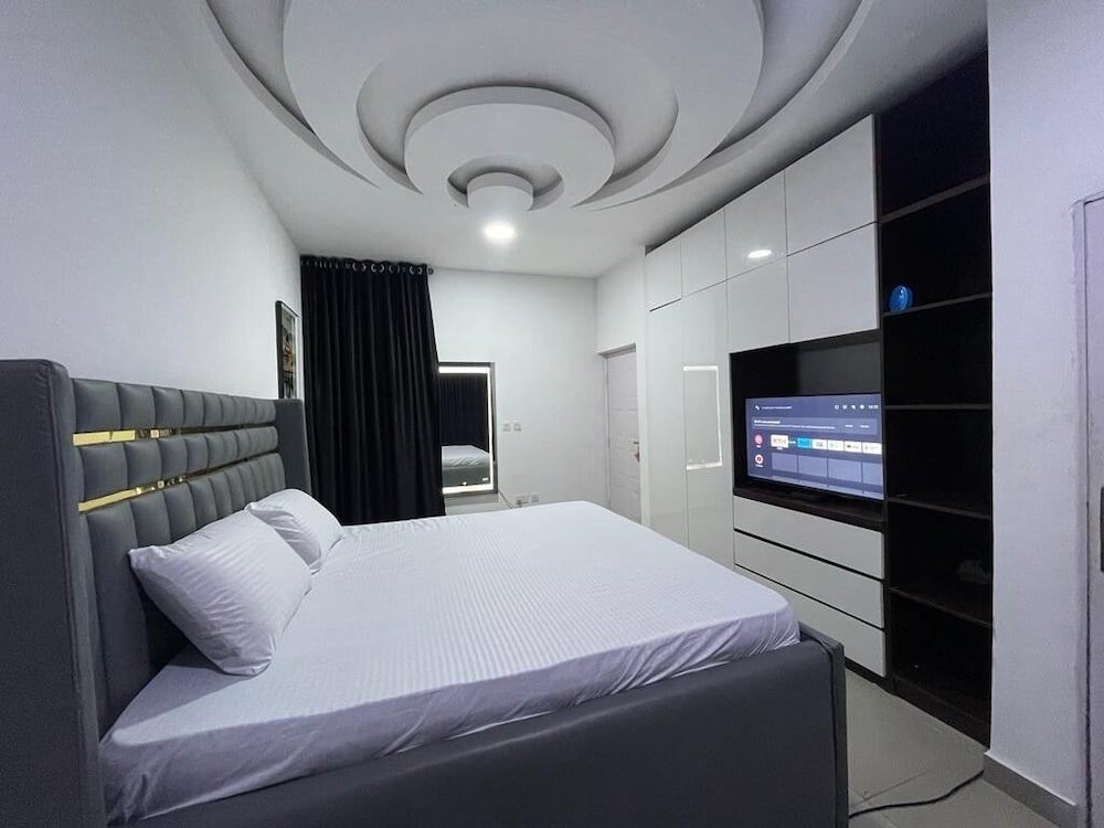 Riviera Court in Unknown City, Nigeria