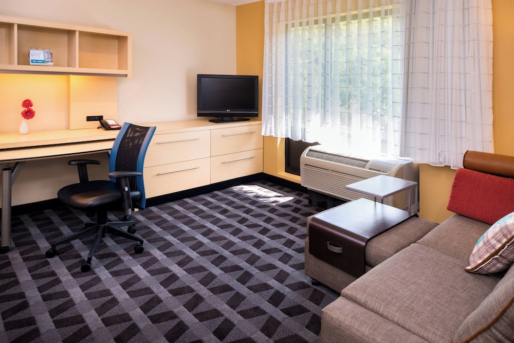 TownePlace Suites by Marriott Huntington - photo 7