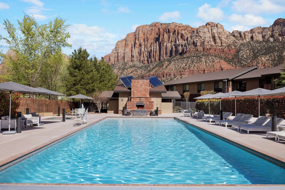 Hampton Inn & Suites Springdale Zion National Park - photo 20